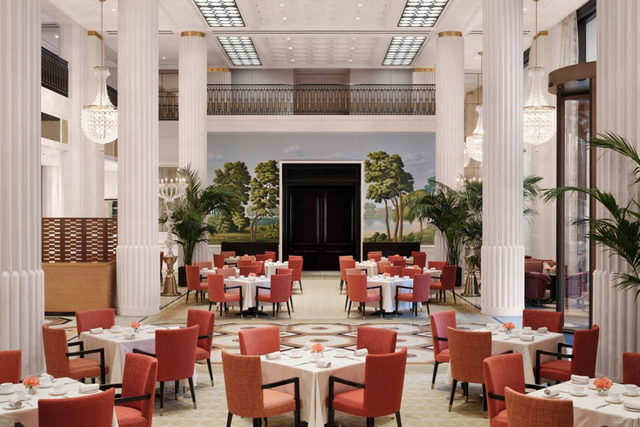 <p>Enjoy dreamy dining at The Lobby restaurant </p>